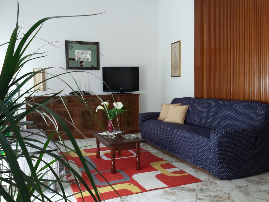 Apartament La Via Del Mare - Acireale Centro Storico Zewnętrze zdjęcie